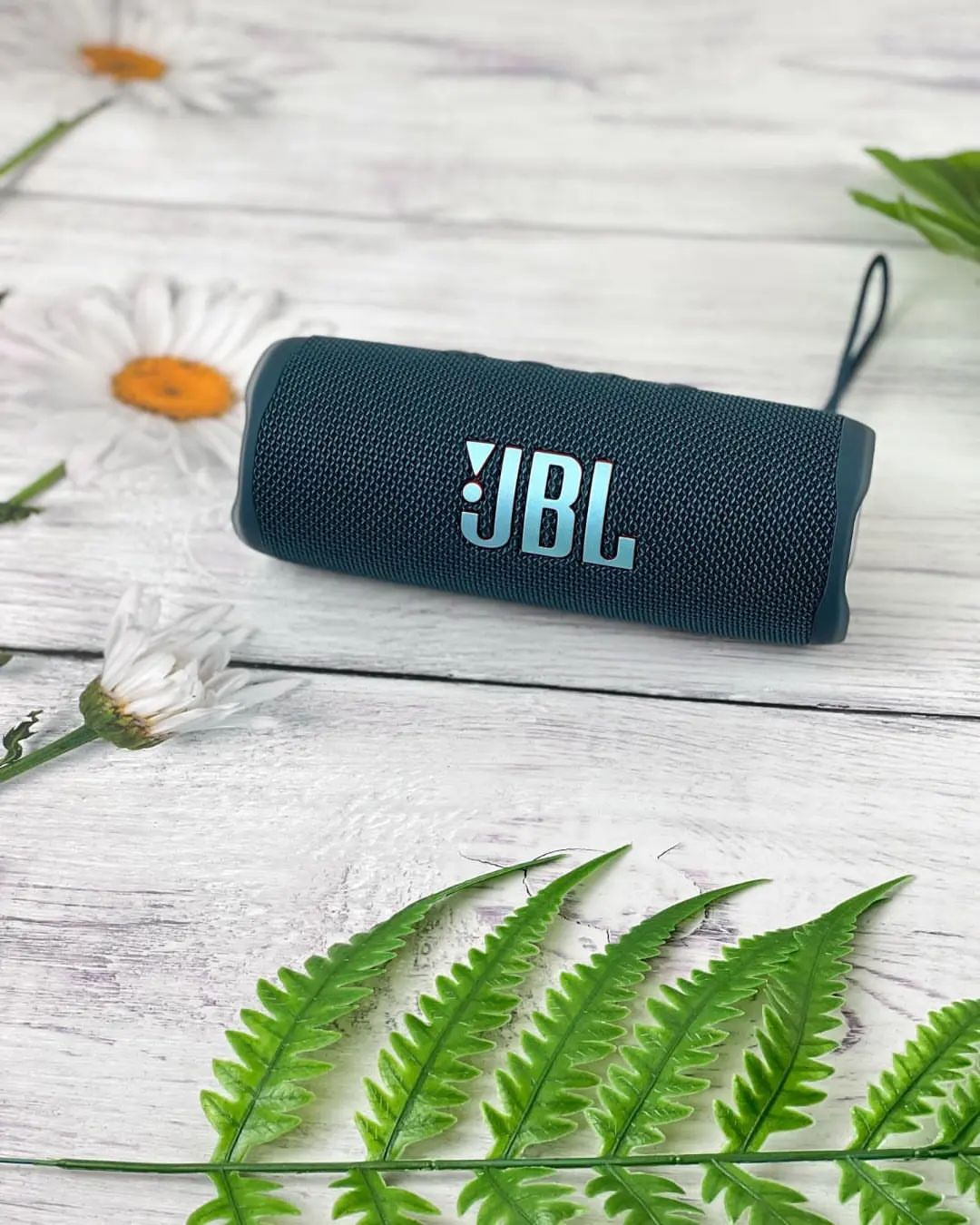 JBL Flip 6 waterproof speaker