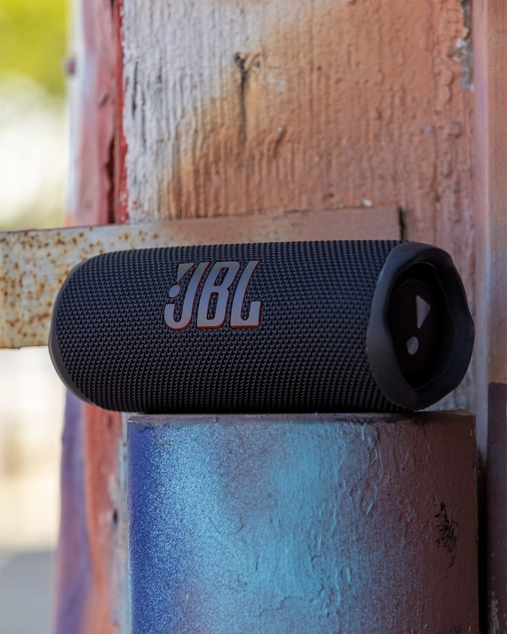 JBL Flip 6 waterproof speaker